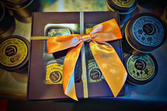 Holiday Tin Box Set